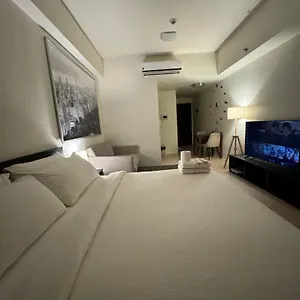  Apartahotel 81 Newport Blvd Cluster 4 Unit B 3rd Flr By Rechelle Nunag Filipinas