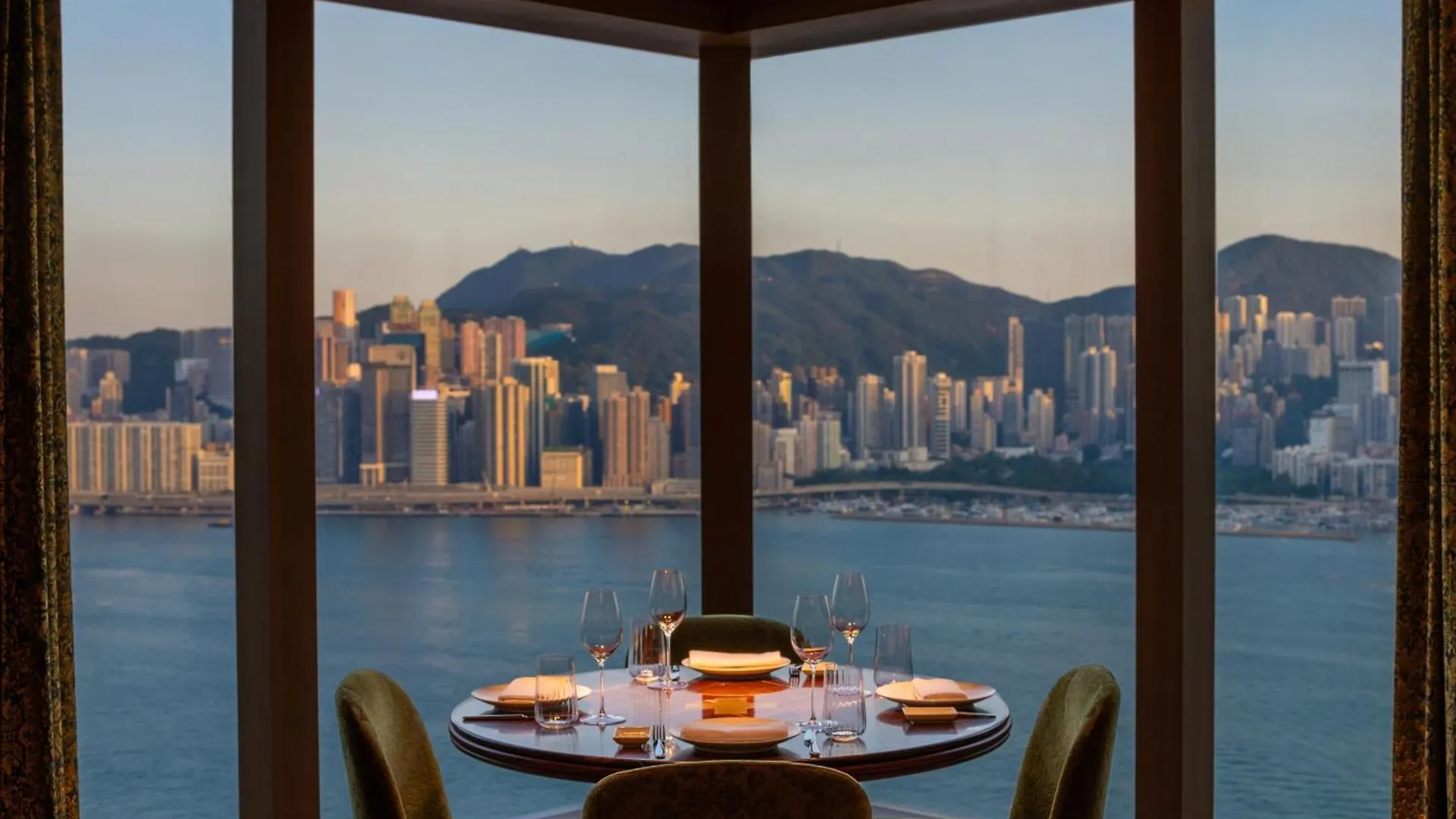Mondrian Hong Kong Hotel